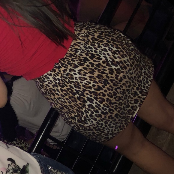 Versona Leopard Mini Skort - Picture 2 of 2